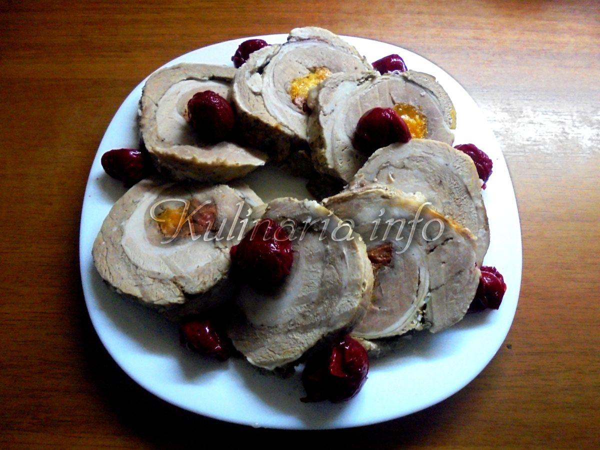 Мясной рулет Украинский