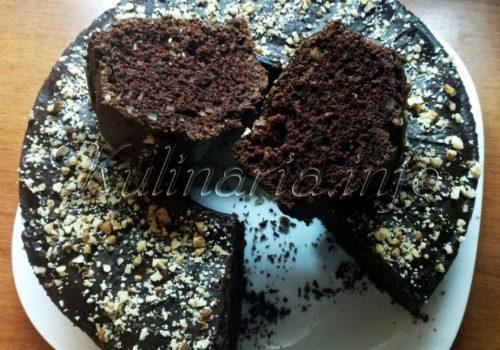 Шоколадный кекс на сметане в разрезе